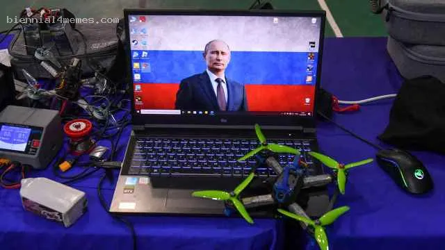 
								Путин пообещал разобраться с замедлением YouTube			