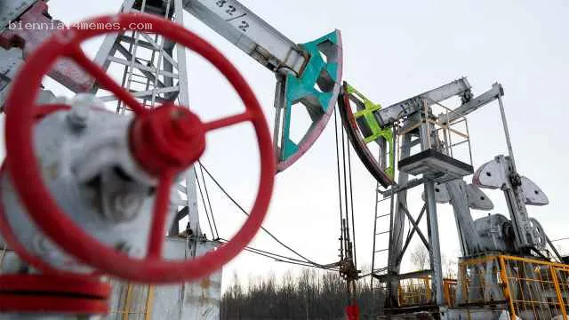 
								Минфин отчитался о падении нефтегазовых доходов бюджета второй месяц подряд			