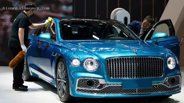 
								Россияне стали покупать больше Rolls-Royce и устриц			