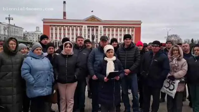 «Мы не нужны государству». Курские беженцы снова вышли на митинг и пожаловались на отсутствие жилья